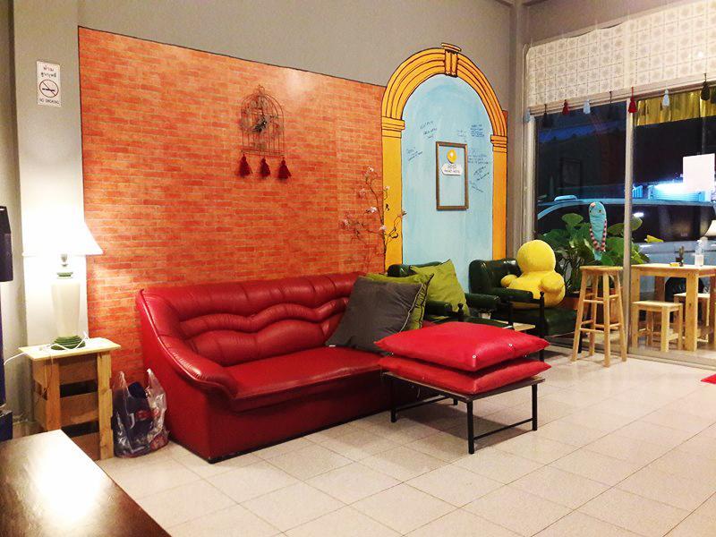 Ama Phuket Hostel エクステリア 写真