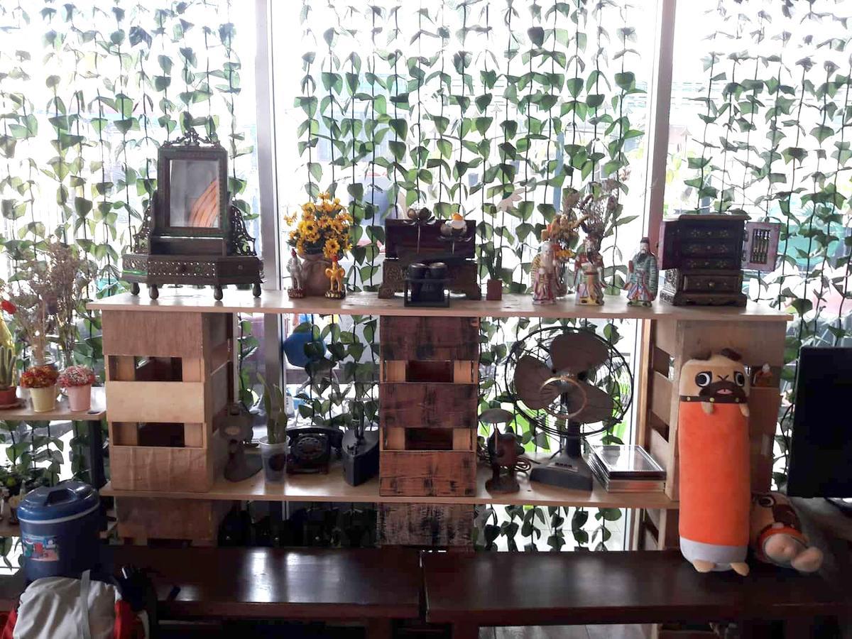 Ama Phuket Hostel エクステリア 写真